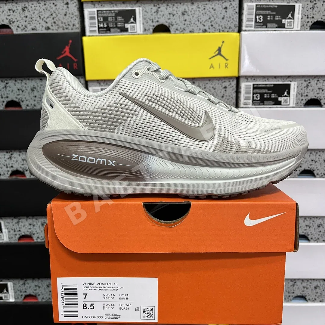 나이키 줌 보메로 18 HM6804-003 201107 Nike Zoom Vomero 18 상세 이미지 3