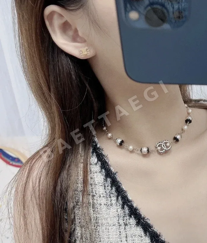 셀린느 골드 개선문 로고 투명 수지 귀걸이 상세 이미지 2