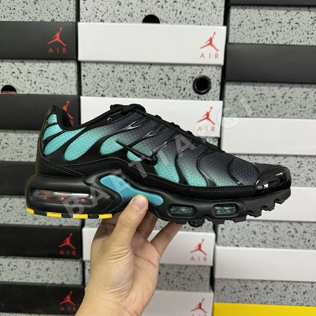 나이키 [DF] 에어 맥스 플러스 DM0032-016 201077 Nike Air Max Plus Black Dusty Cactus 상세 이미지 5