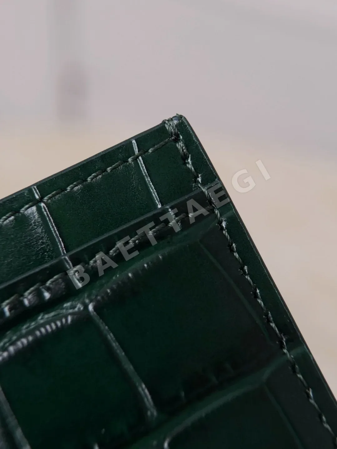샤넬 크로코다일 자수 에메랄드그린 카드홀더 지갑 상세 이미지 7