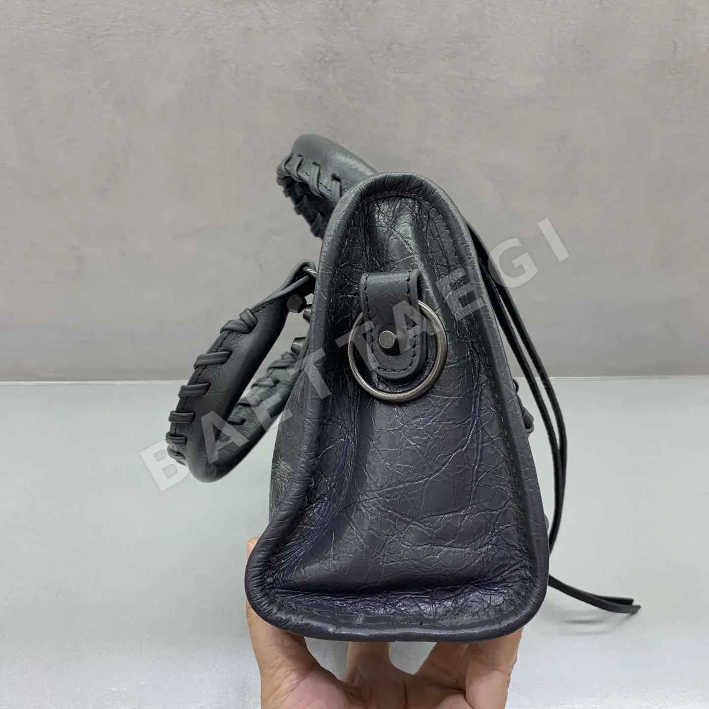 발렌시아가 가방 상세 이미지 3