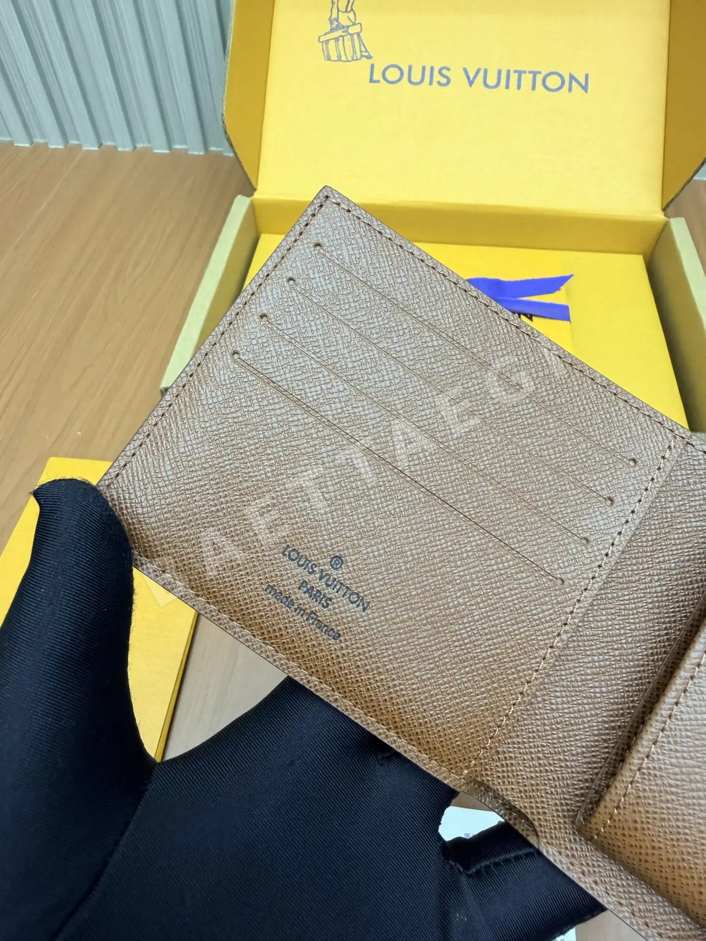 루이비통 올 스틸 지갑 상세 이미지 5