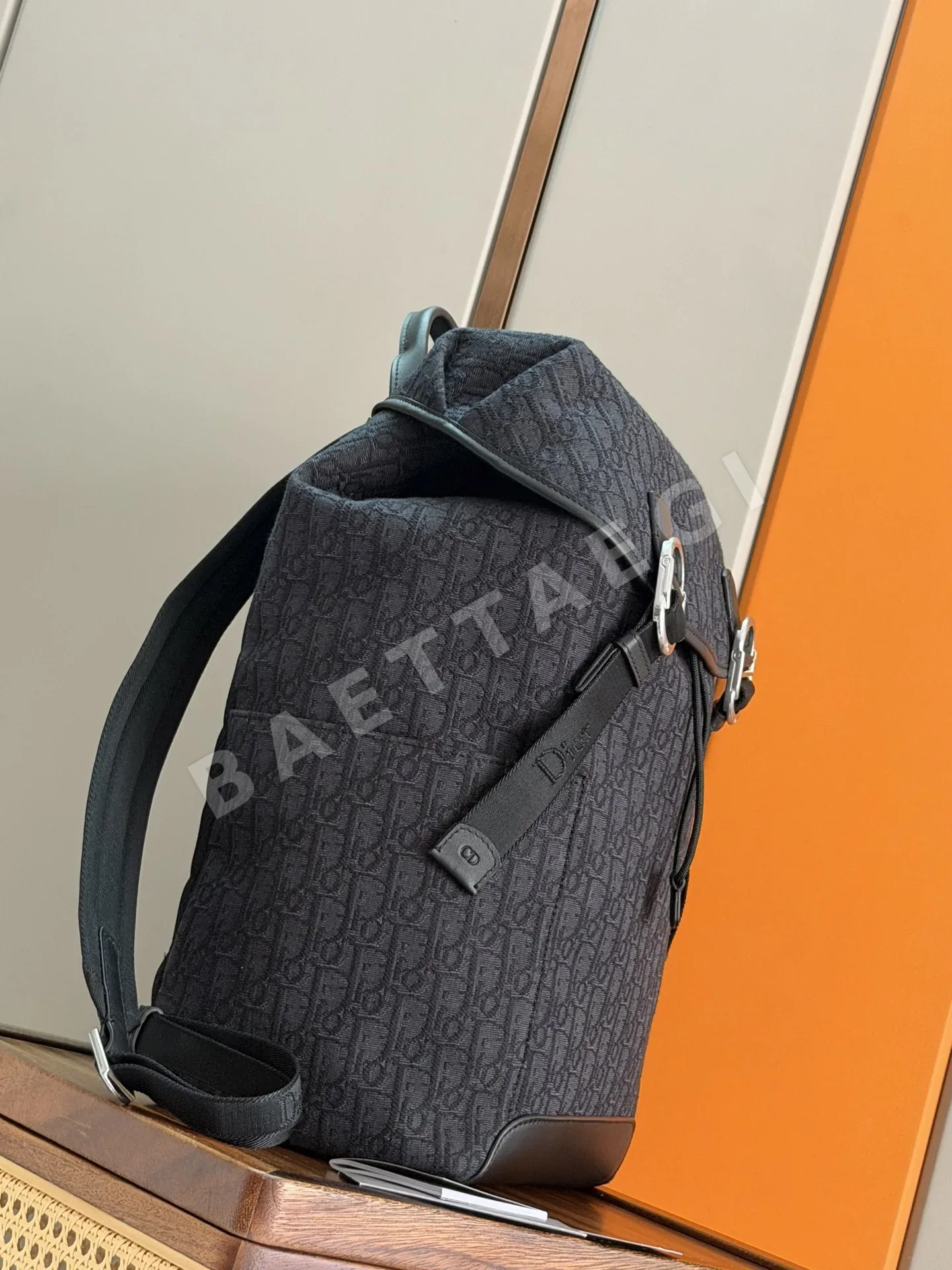 디올 젯 백팩 상세 이미지 3