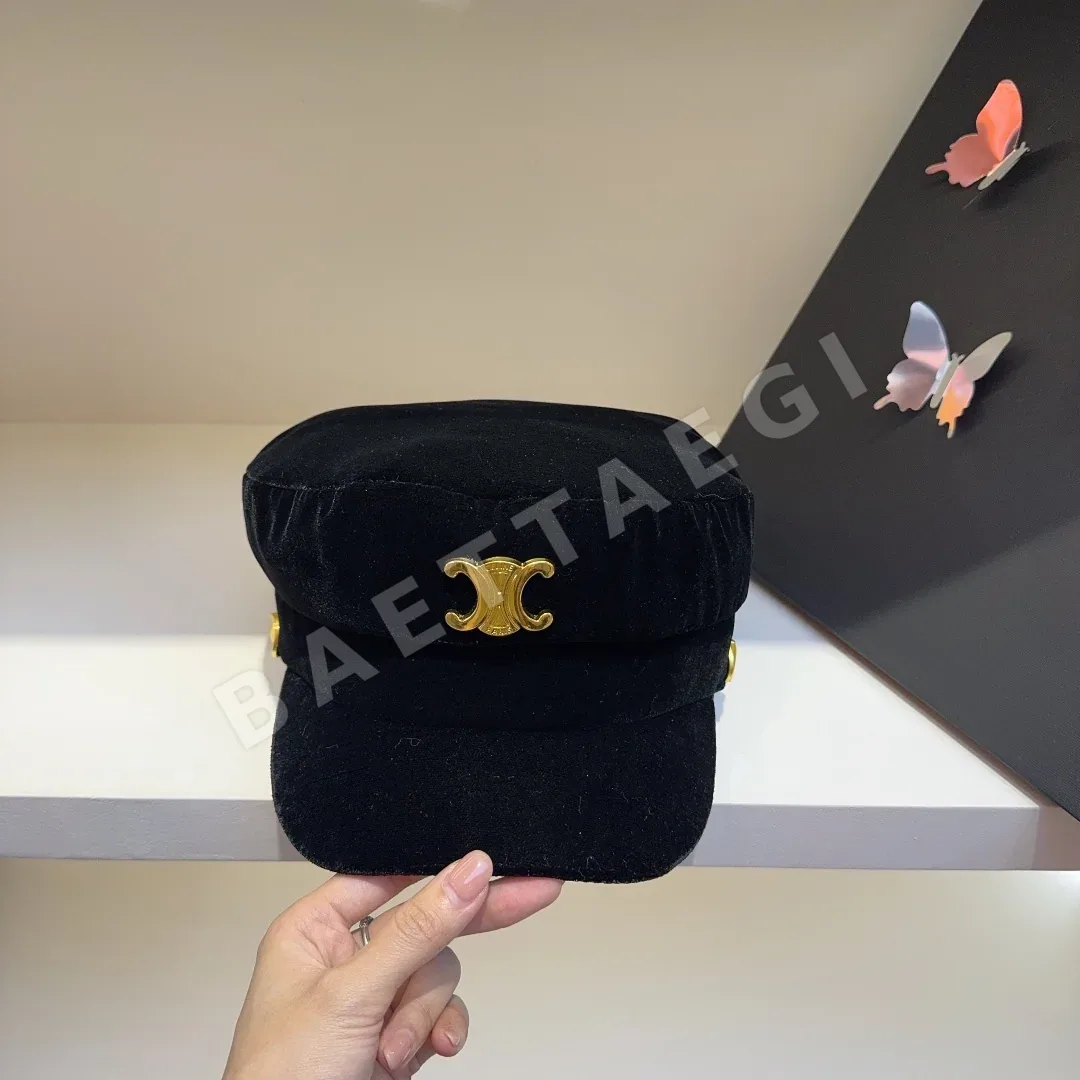 셀린느 벨벳 골드 장식 모자 상세 이미지 3
