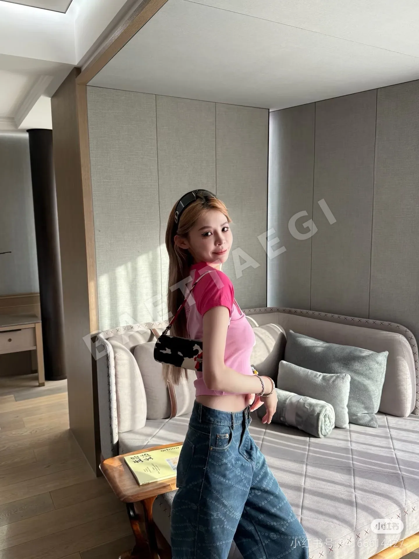 크롬하츠 여성 반팔 티셔츠 상세 이미지 3
