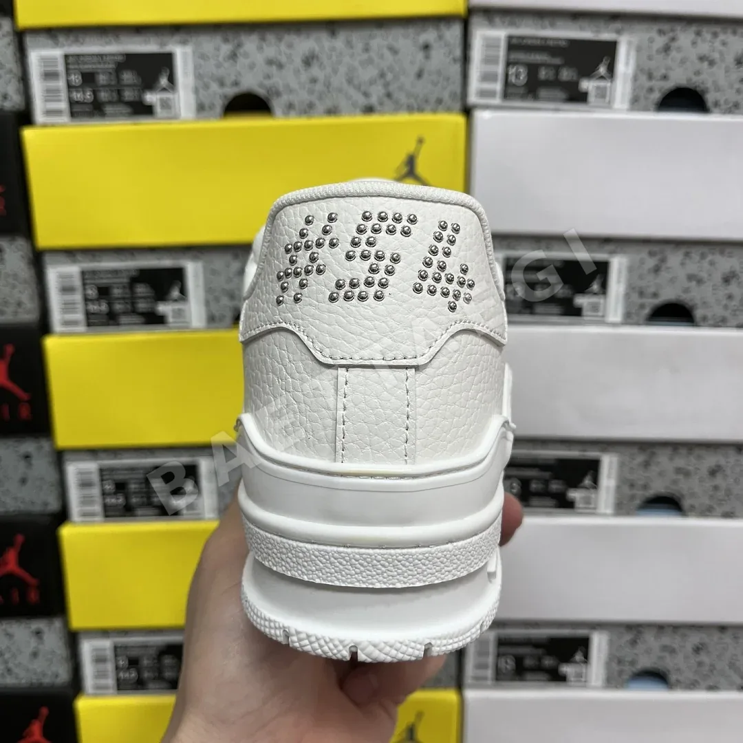 루이비통 [D1] V2 01 화이트 실버 205840 Louis Vuitton V2-01 상세 이미지 7