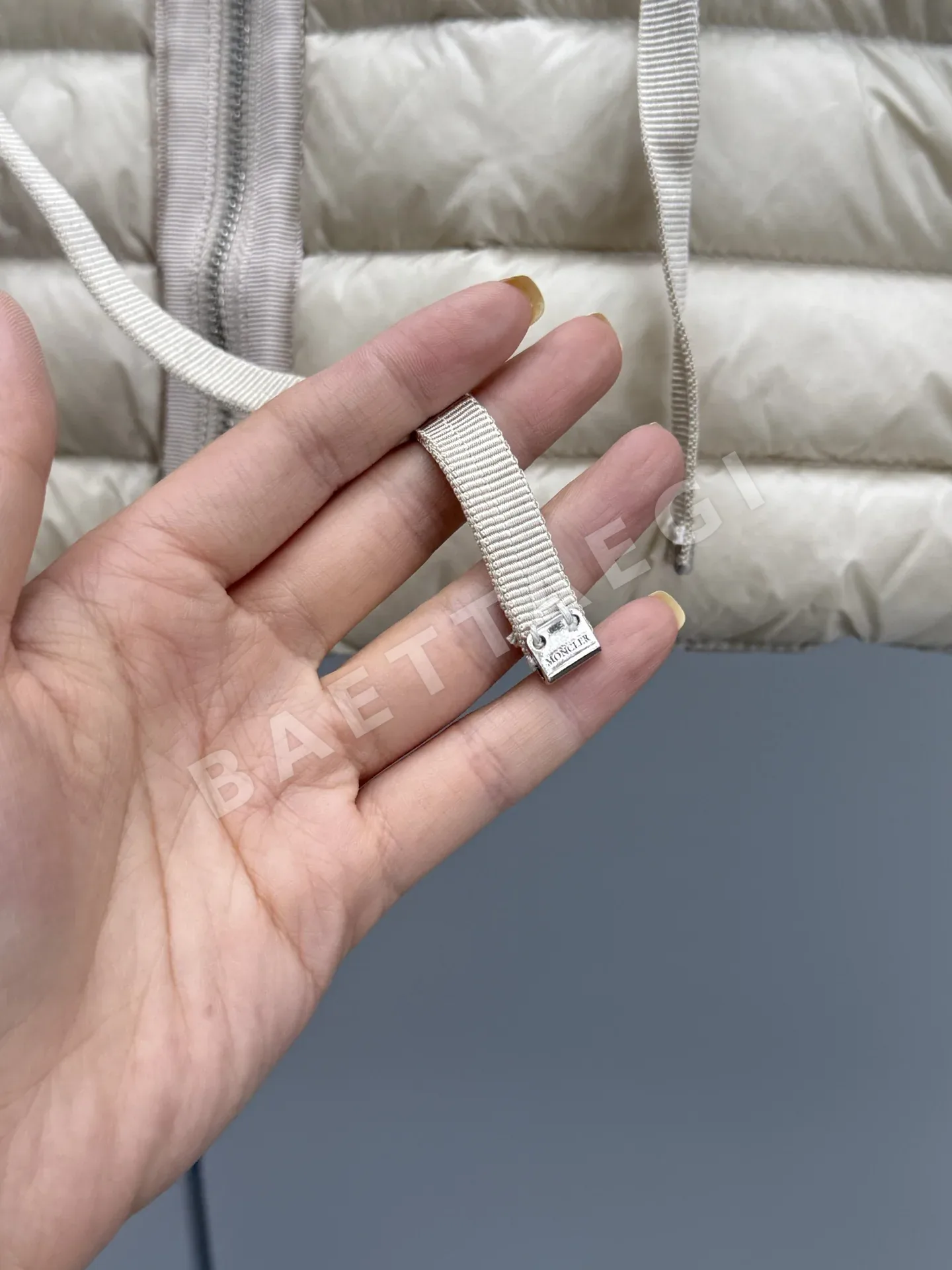 몽클레르 라이어리어텀 후드 남성 경량 패딩 상세 이미지 6