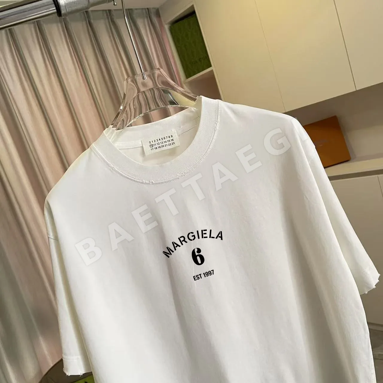마르지엘라 데미지 가공 그라데이션 립 반팔 티셔츠 상세 이미지 3