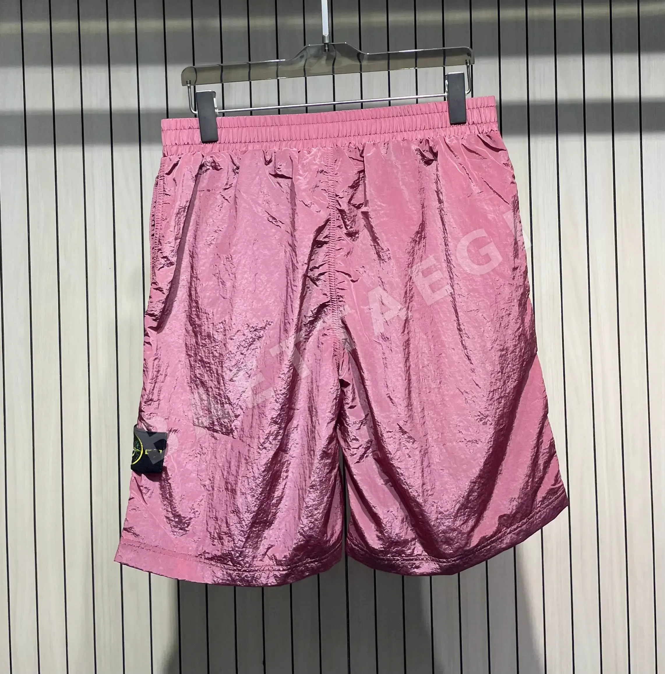 스톤아일랜드 메탈 나일론 허리 밴드 남성 반바지 상세 이미지 7