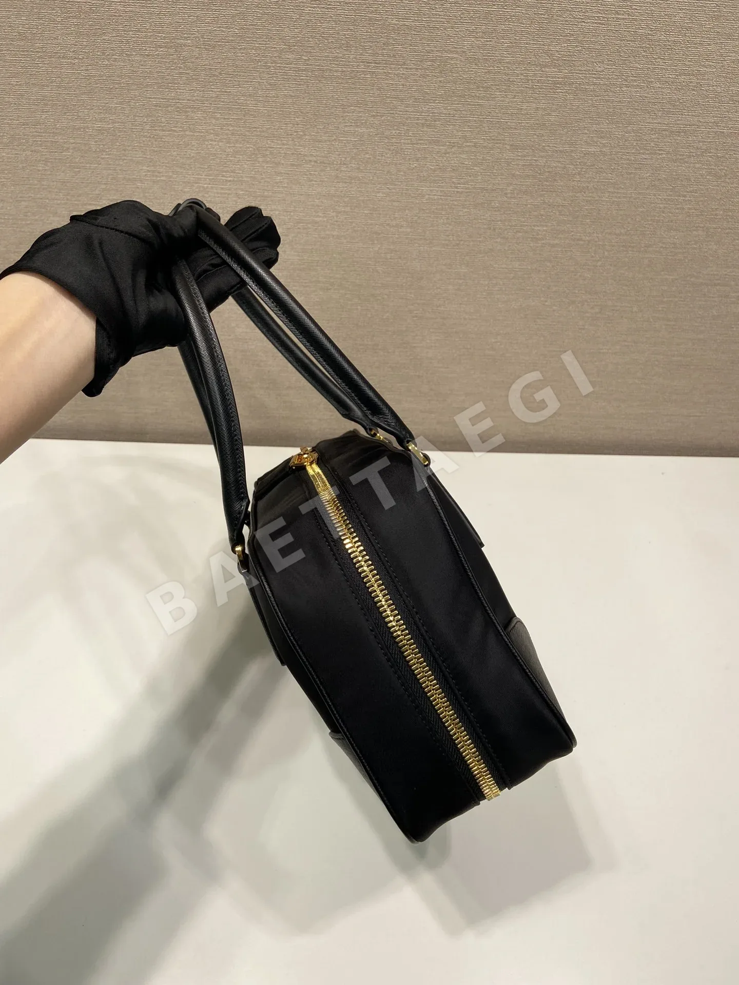 프라다 사피아노 가죽 더블 핸들 나일론 핸드백 1BB115 상세 이미지 5