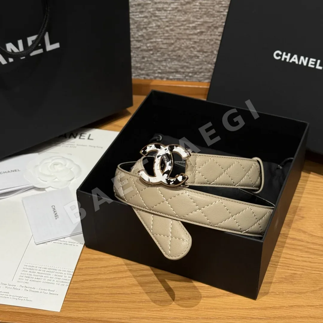 샤넬 더블 C 메탈 로고 램스킨 벨트 58622