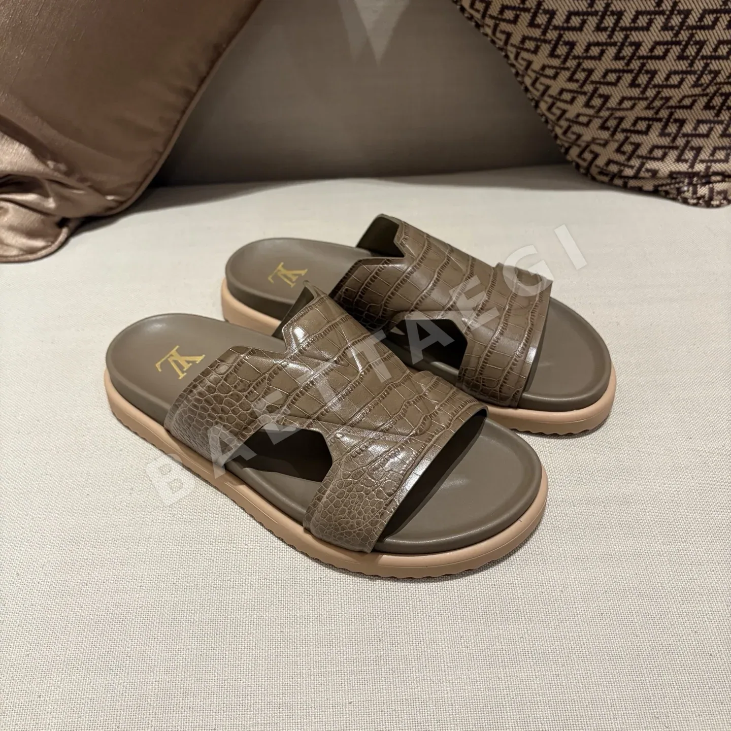 루이비통 카프스킨 슬리퍼 149092