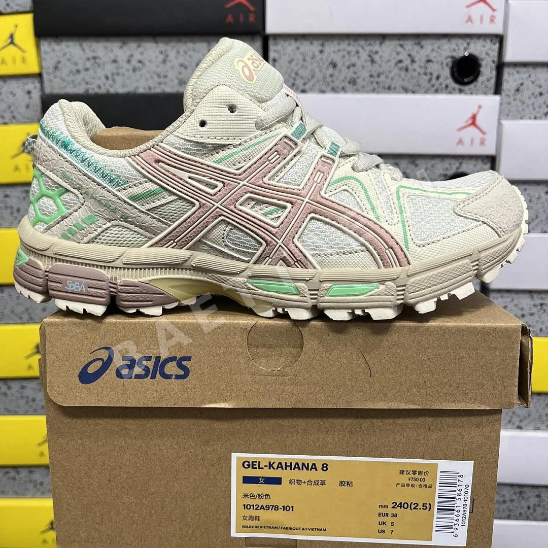 아식스 [XY] 젤 카하나 8 1012A978-101 200348 Asics Gel-Kahana 8