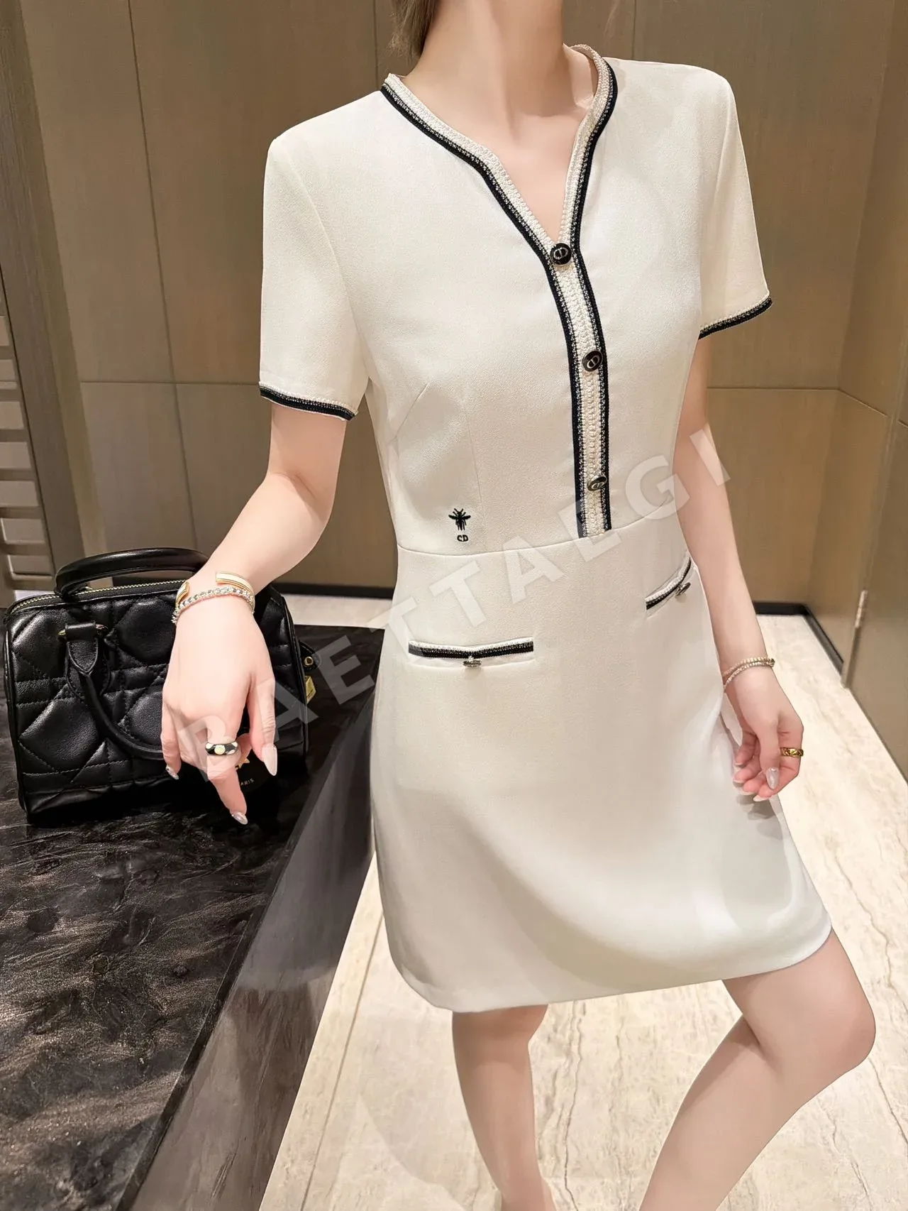 디올 V넥 컬러 블록 트림 여성 원피스 96374