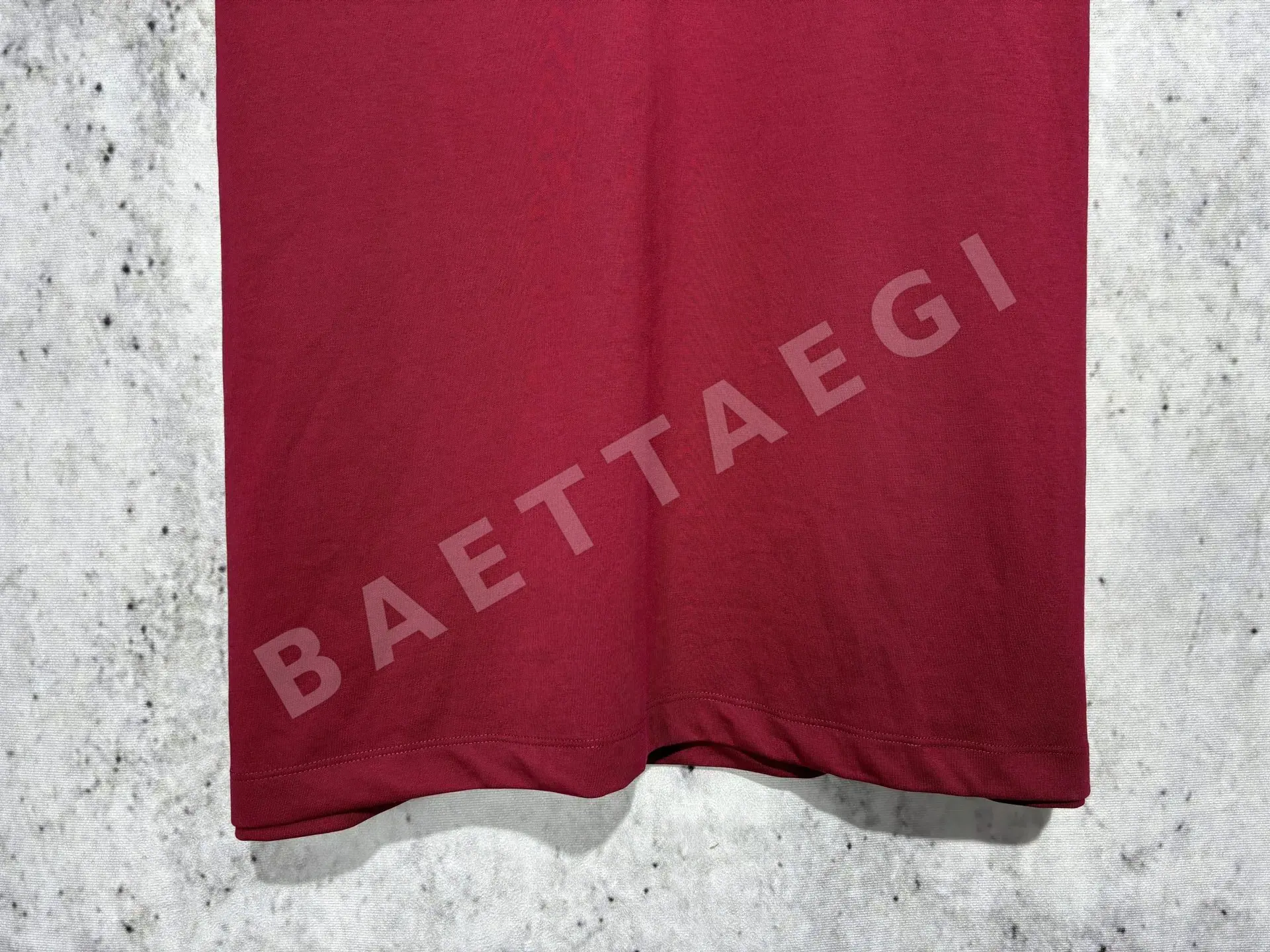 로에베 로고 자수 반팔 티셔츠 상세 이미지 3