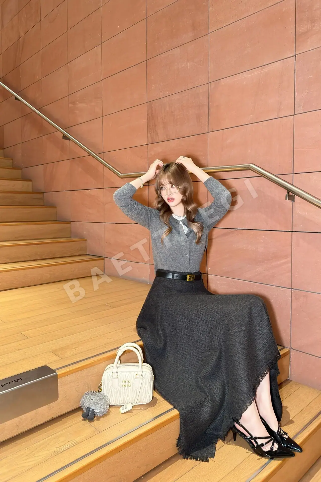 미우미우 벨트 프린지 미디 스커트 상세 이미지 4