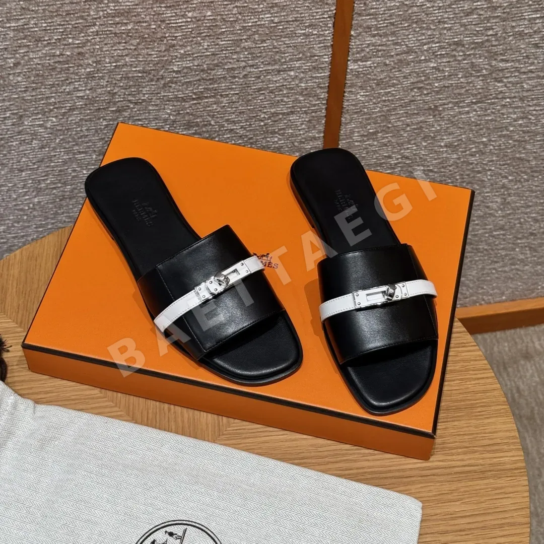 에르메스 켈리 줄리아 샌들 8286