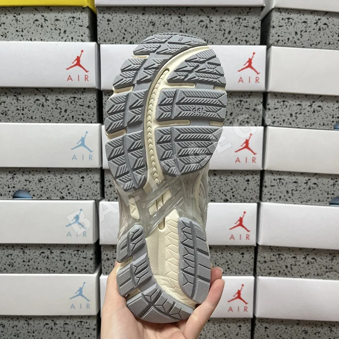 아식스 [TOP] 젤 카야노 20 1203A388-100 200413 Asics Gel-Kayano 20 White Pure Silver 상세 이미지 4