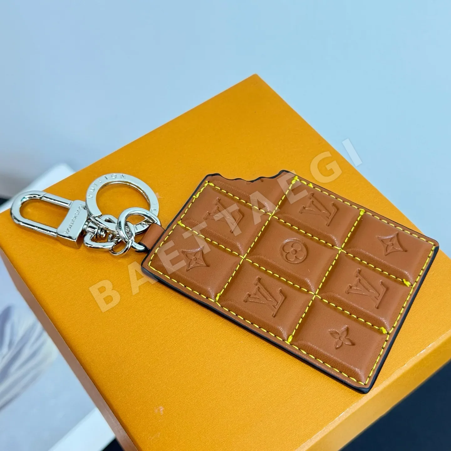루이비통 LV 초콜릿 키홀더 키링 상세 이미지 2