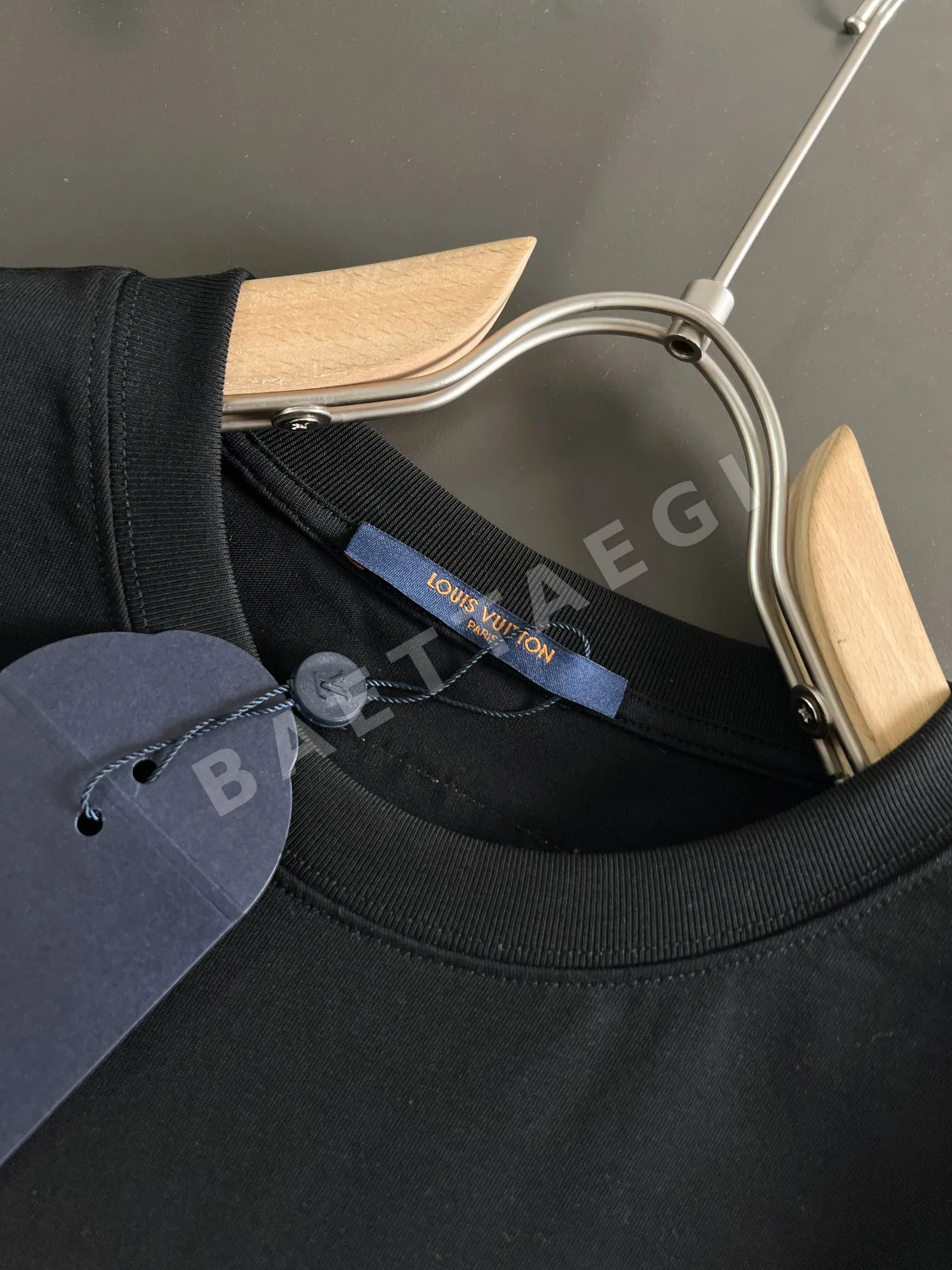 루이비통 여성 반팔 티셔츠 상세 이미지 5