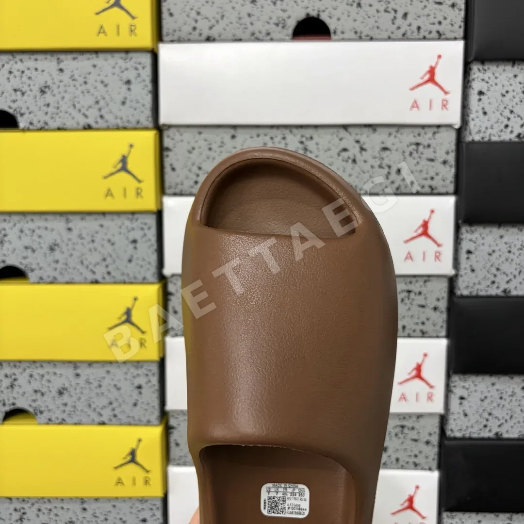아디다스 [LW] 이지 슬라이드 FZ5896 200624 Adidas Yeezy Slide Flax 상세 이미지 2