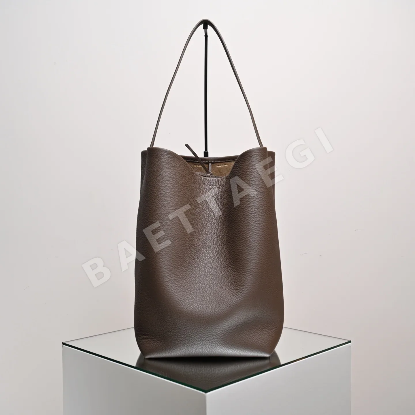 더로우 파크 가방 75837