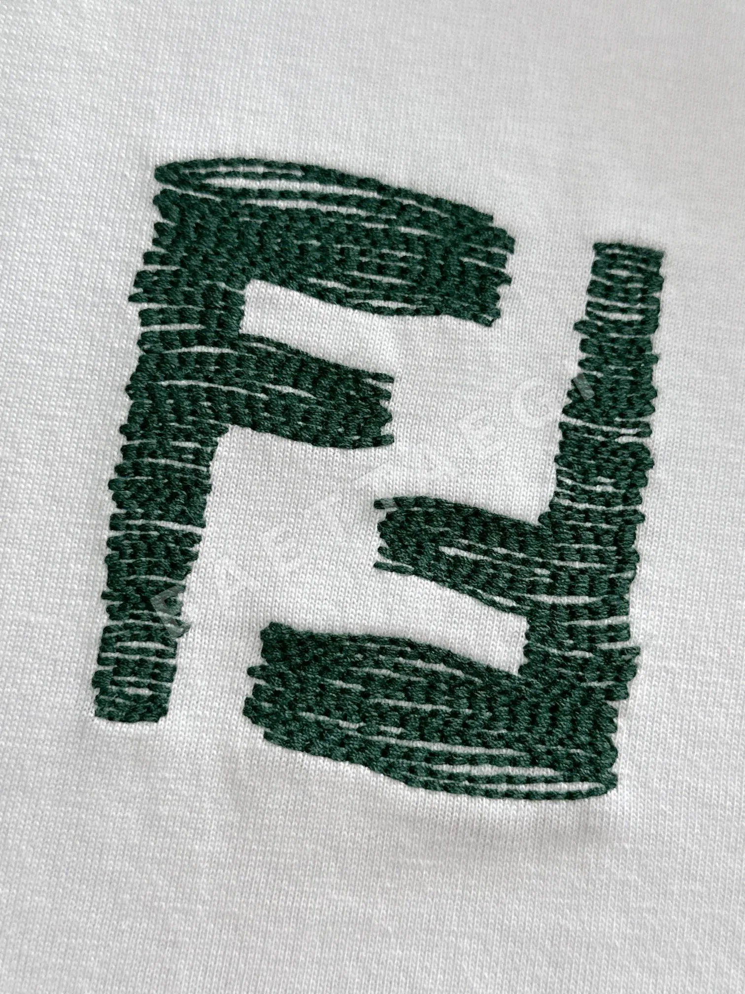 펜디 더블 F 로고 플로키 가공 유니섹스 반팔 티셔츠 상세 이미지 5