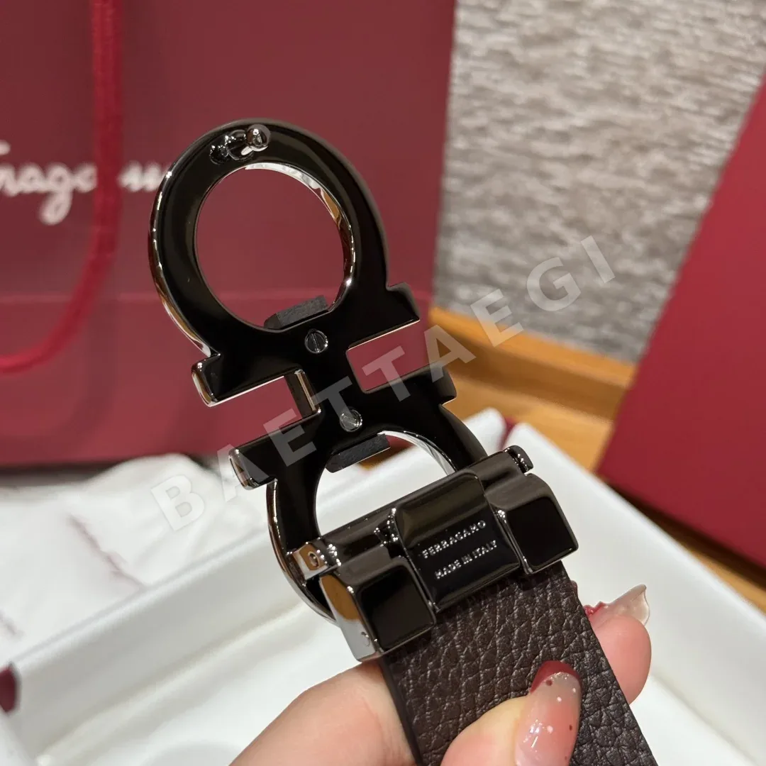 페레가모 간치니 실버 메탈 버클 양면 가죽 벨트 상세 이미지 7