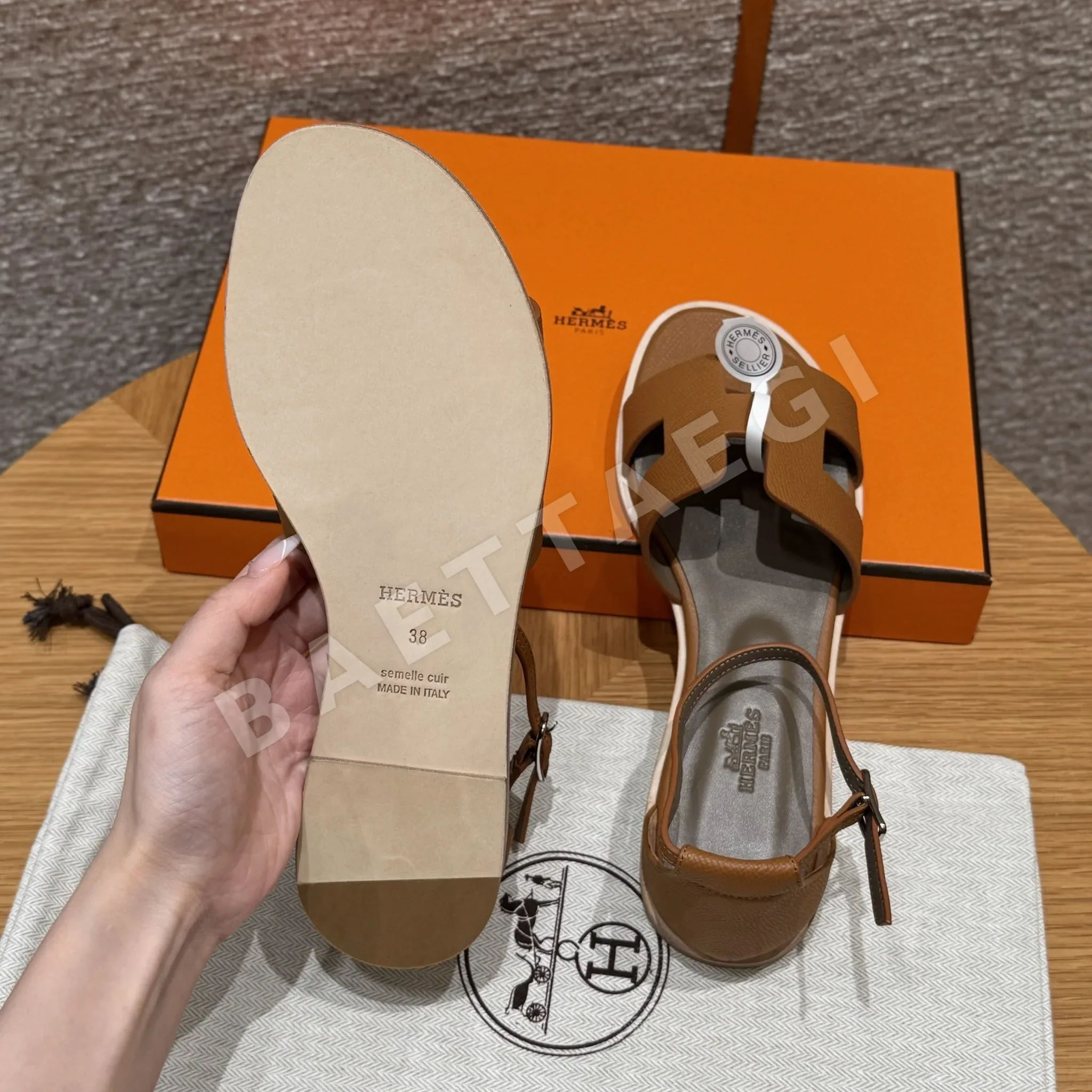 에르메스 산토리니 신발 8563 상세 이미지 16