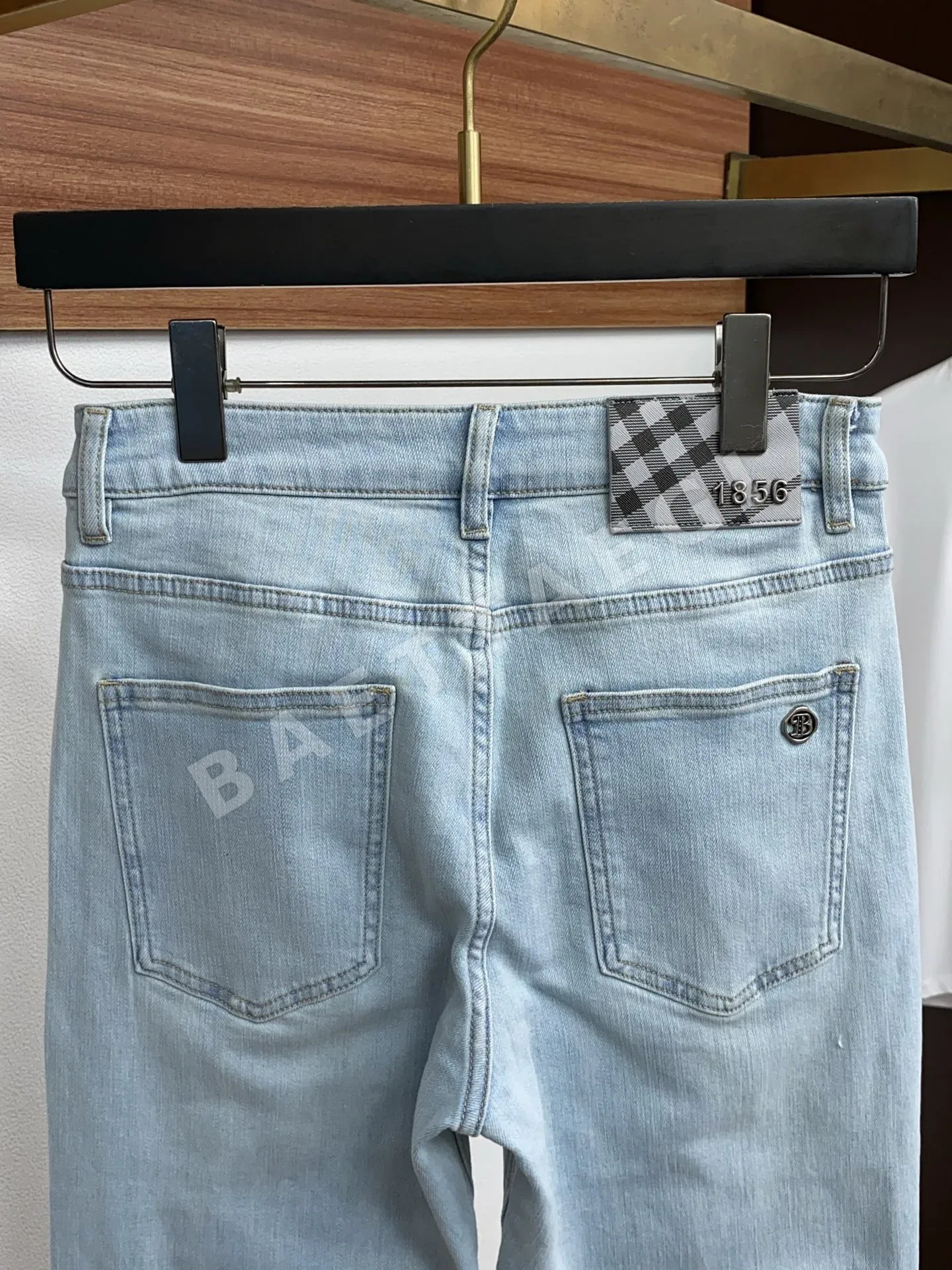 버버리 남성 데님 바지 상세 이미지 9