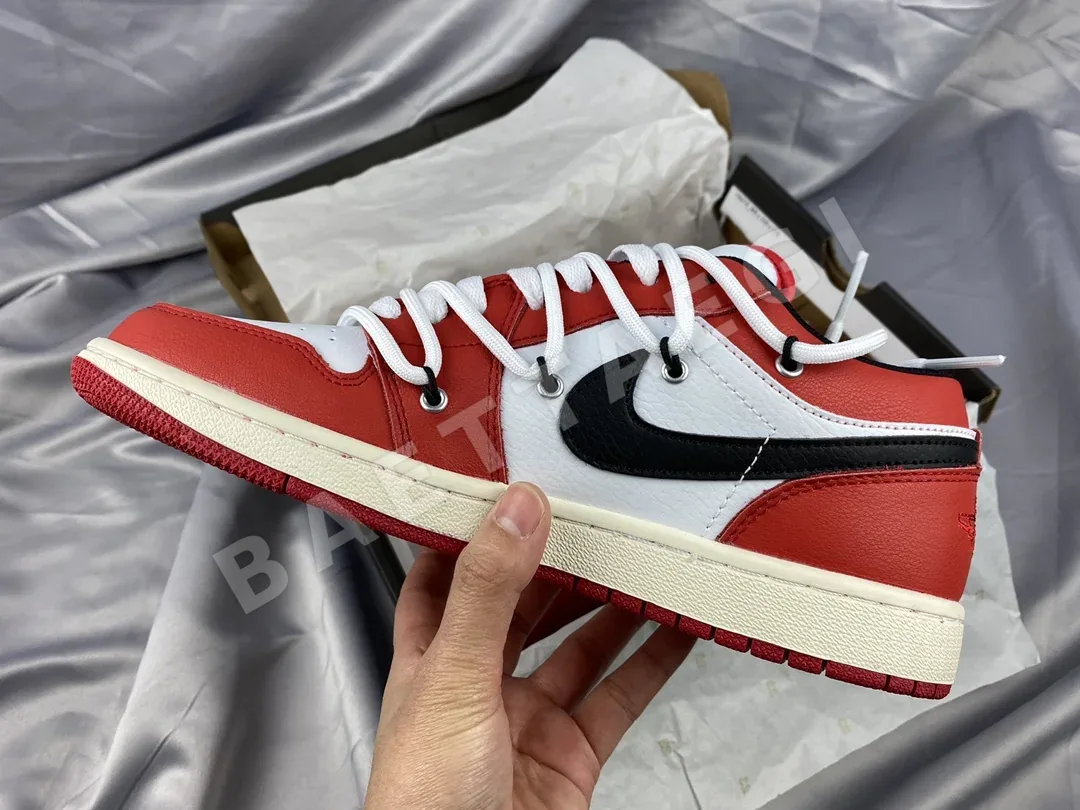 오프화이트 AJ1 로우탑 농구화 상세 이미지 4