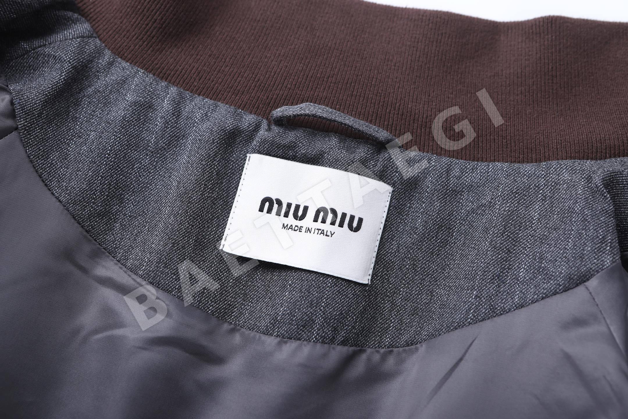 미우미우 스탠드카라 스트라이프 지퍼업 자켓 상세 이미지 5