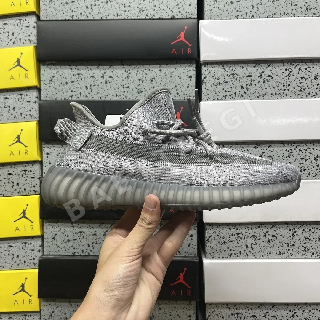아디다스 [R] 이지 부스트 350 V2 2.0 IF3219 200745 Adidas Yeezy Boost 350 V2 2.0 상세 이미지 4