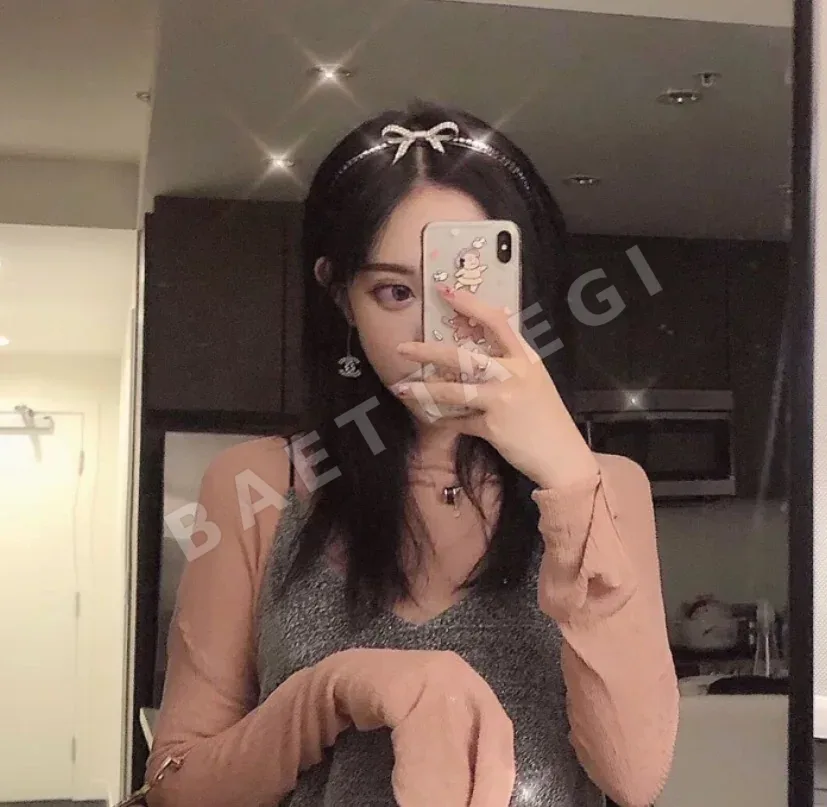 미우미우 리본 라인스톤 헤어밴드 상세 이미지 8