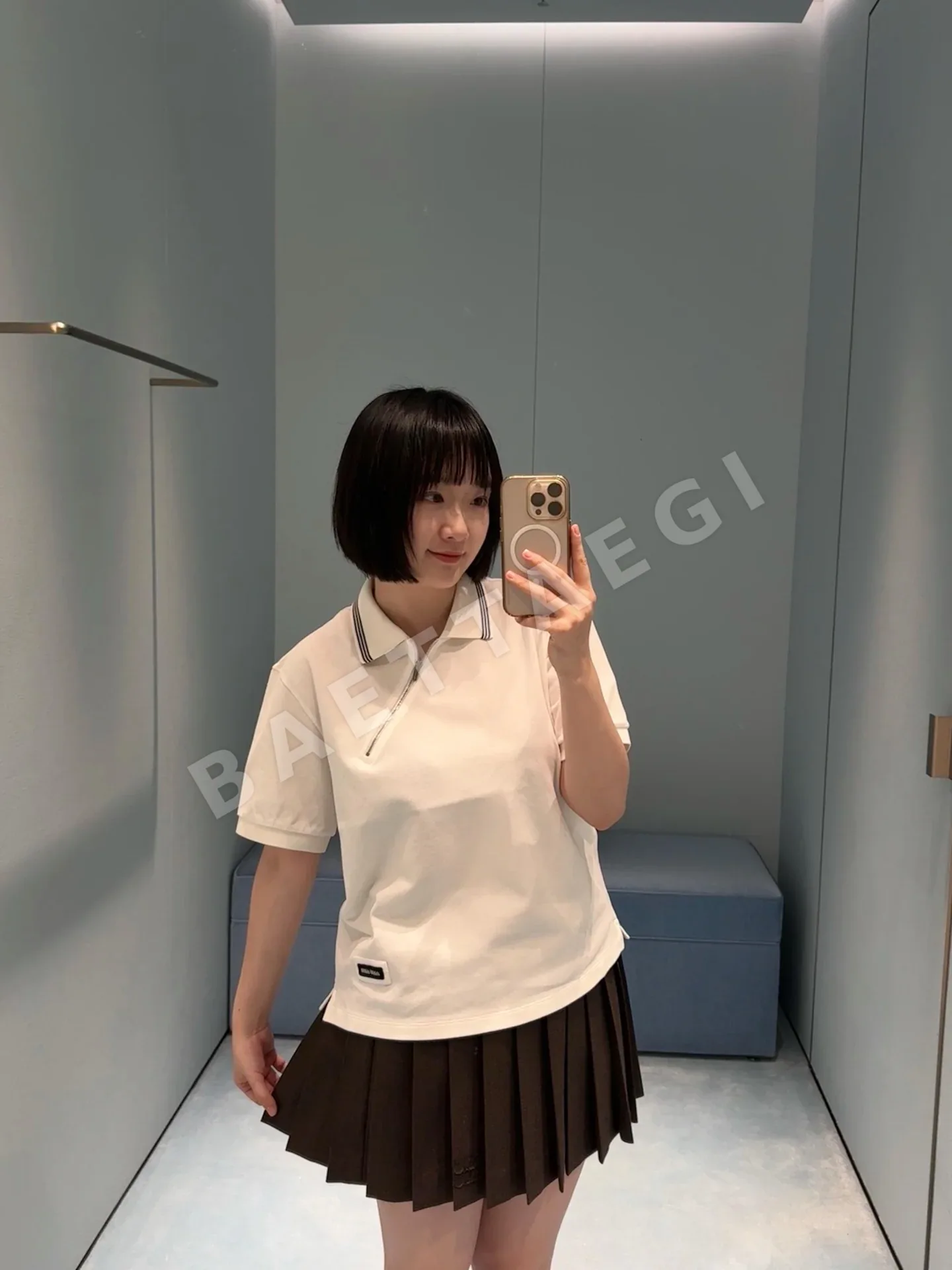 미우미우 지퍼 폴로 카라 반팔 탑 상세 이미지 5