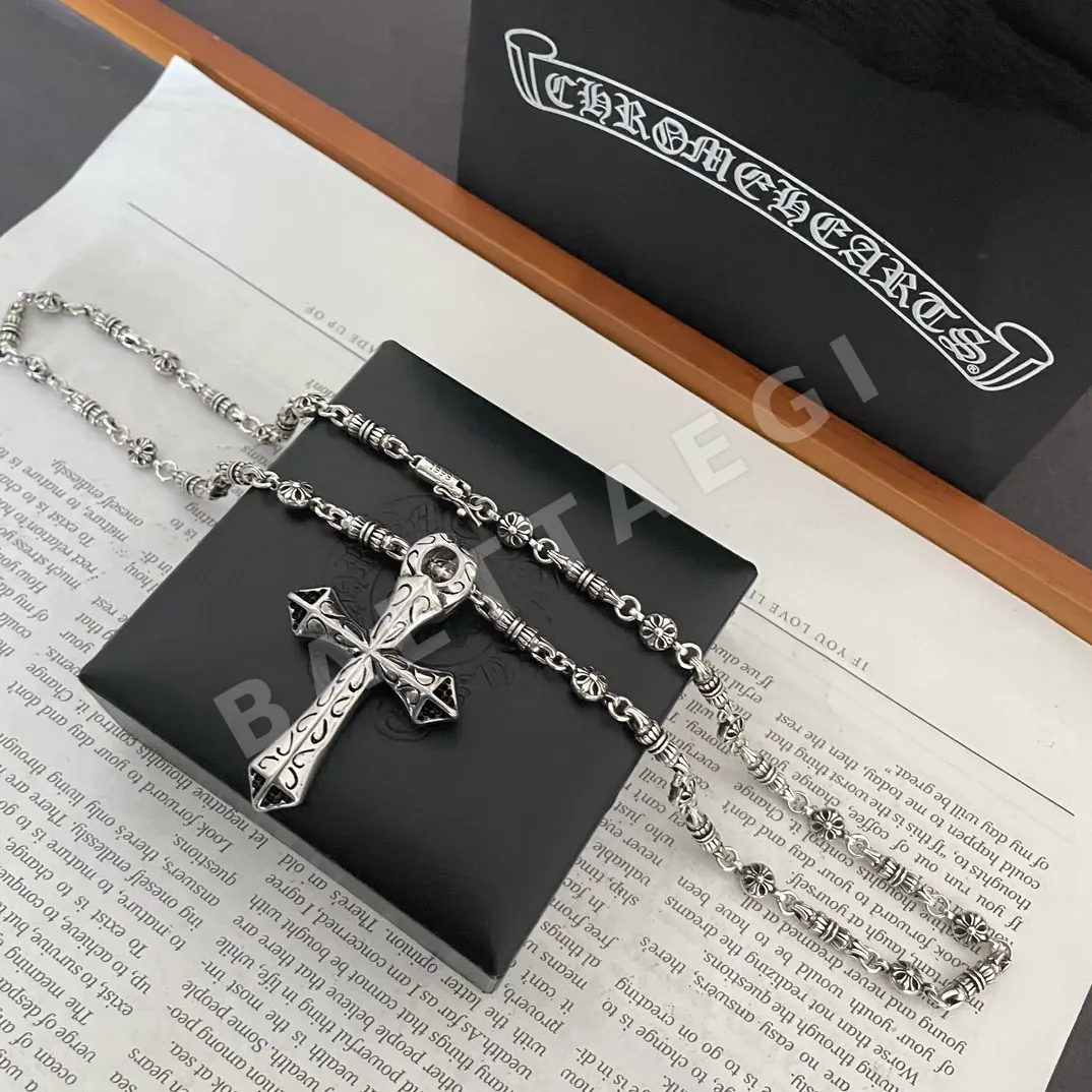 크롬하츠 크로스 펜던트 목걸이 상세 이미지 2