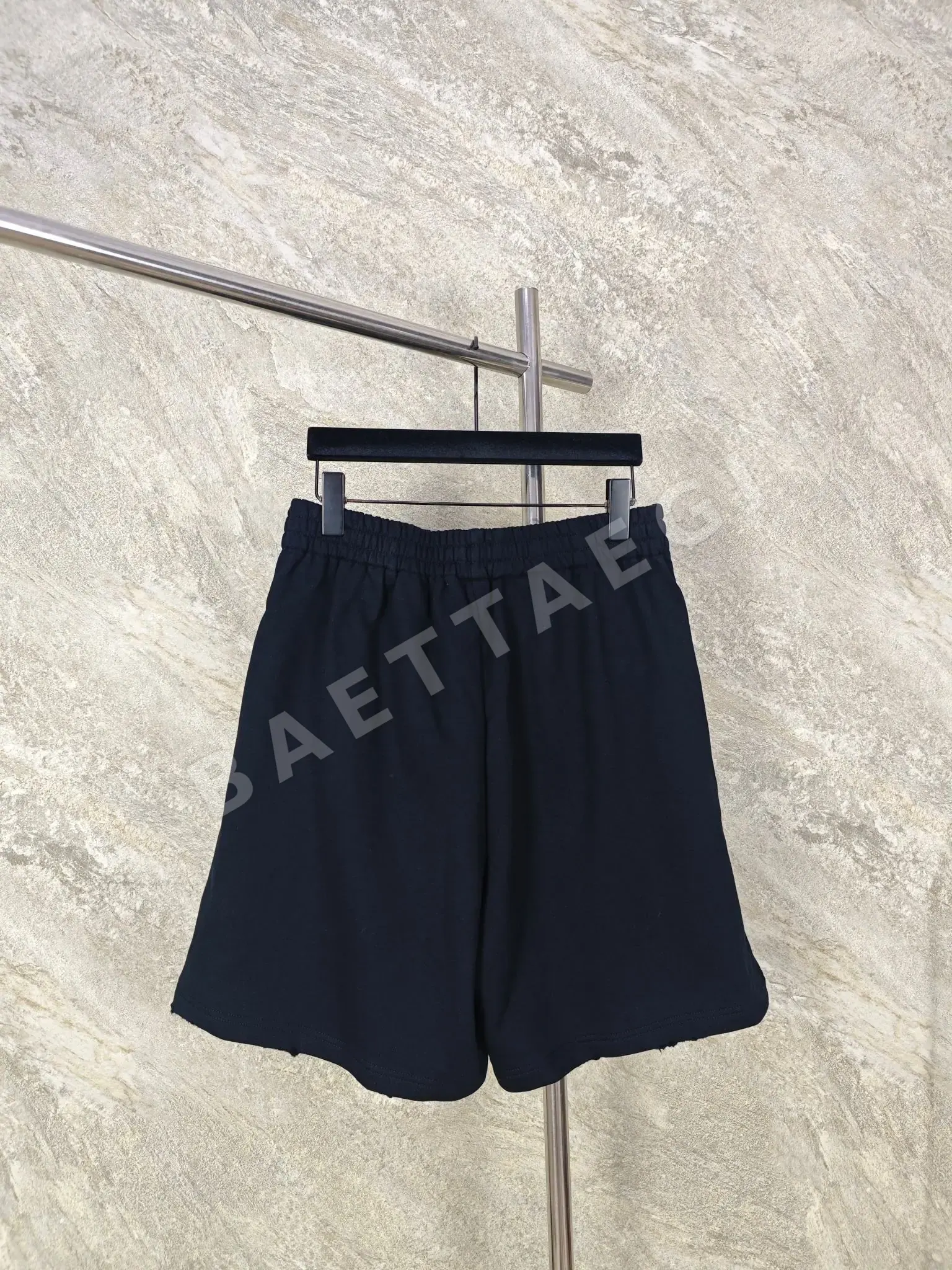 발렌시아가 프린트 반바지 상세 이미지 2