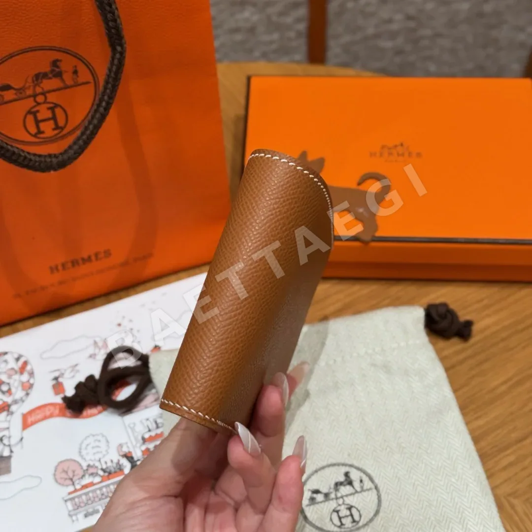 에르메스 엡솜 가죽 골드 숏 지갑 상세 이미지 5