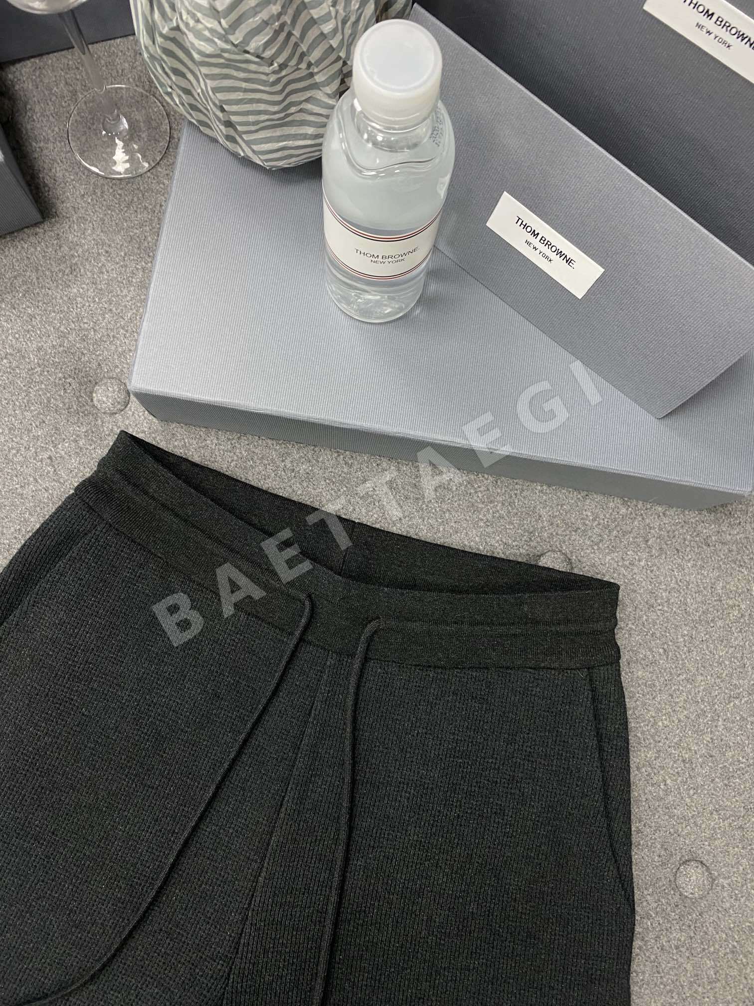 톰브라운 와플 그레이 반바지 상세 이미지 7