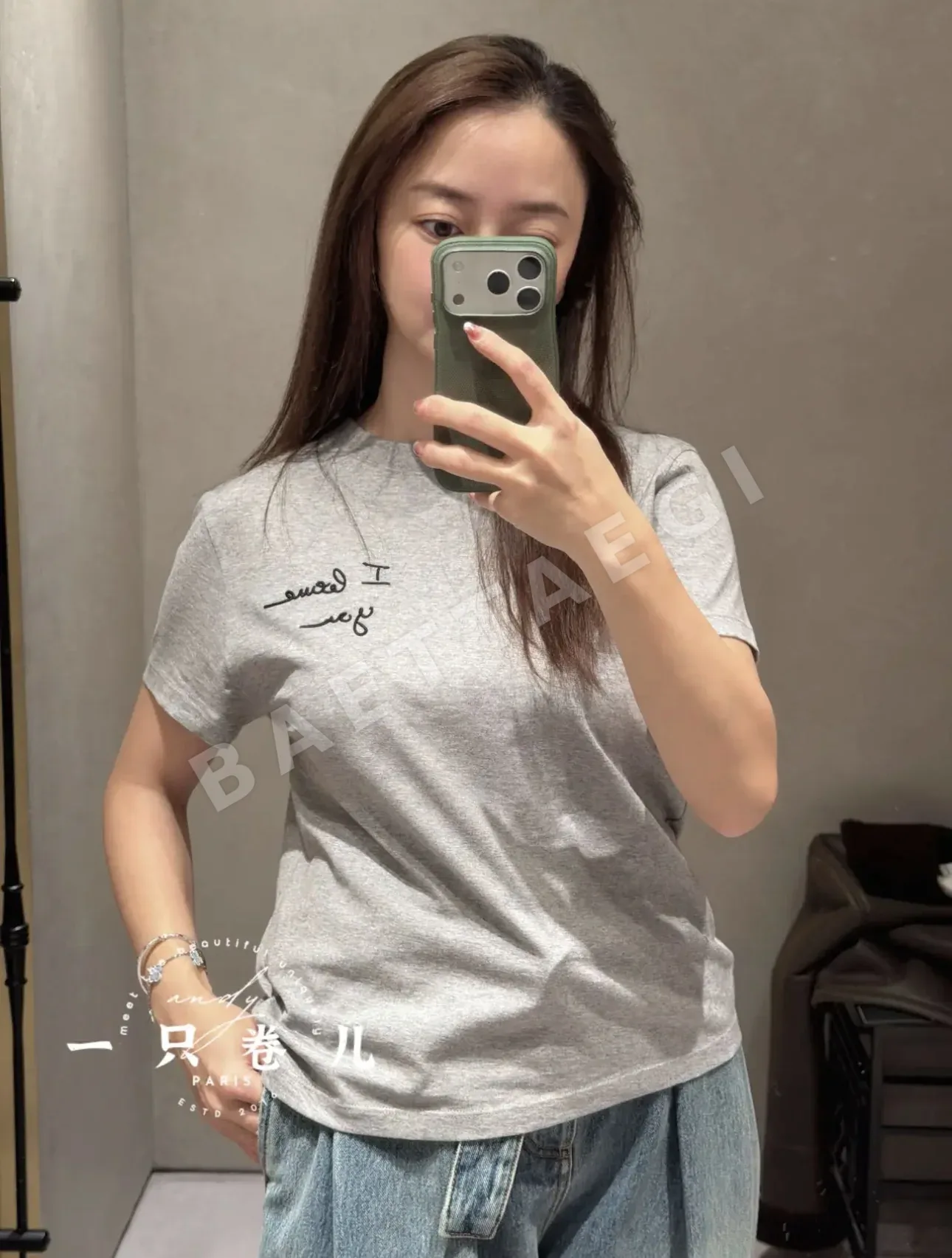 로에베 여성 자수 크루넥 반팔 티셔츠 상세 이미지 4