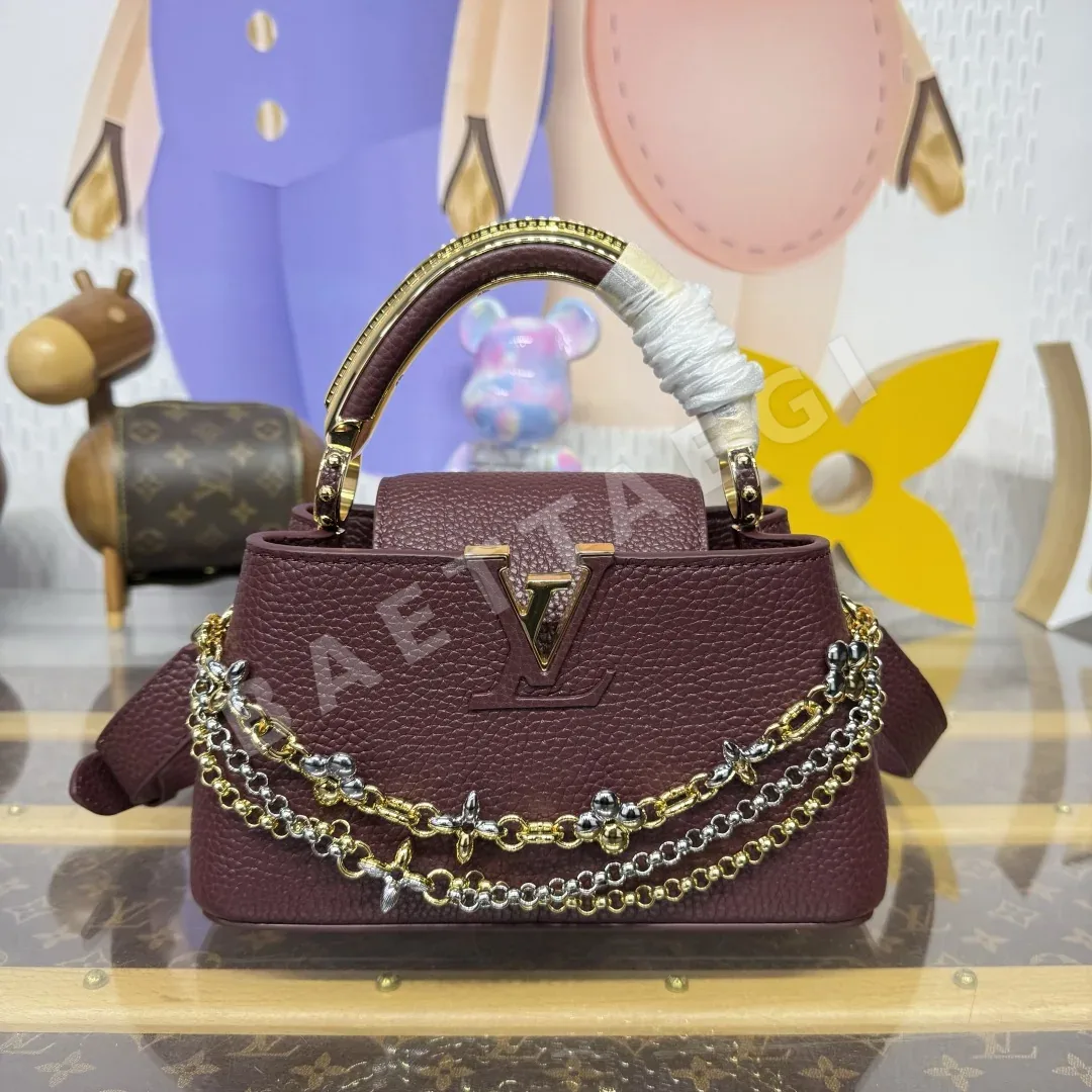 루이비통 캡시뉴 이스트웨스트 미니 토트백 M26345