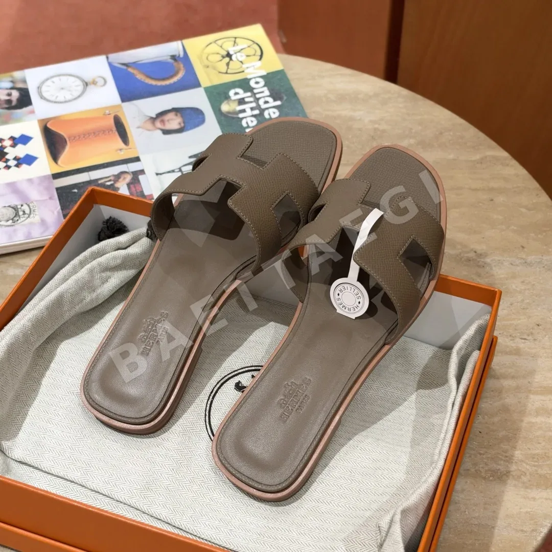 에르메스 오란 샌들 카프스킨 클래식 H 컷아웃 상세 이미지 4
