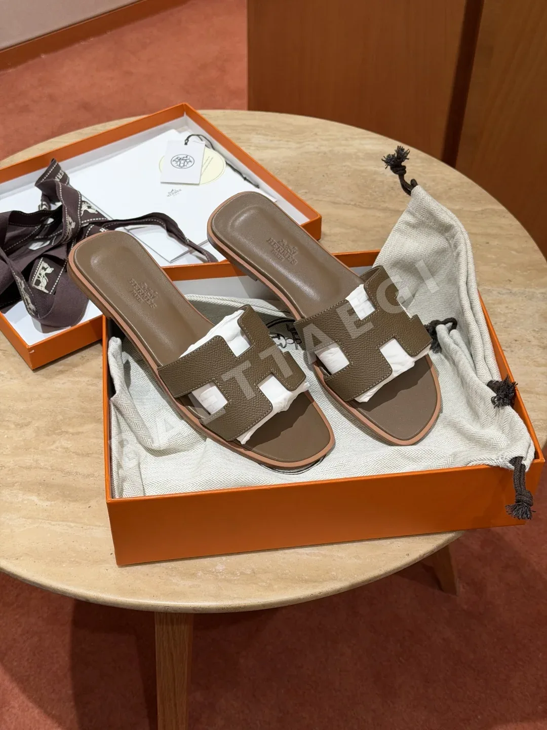 에르메스 오란 샌들 Calfskin 클래식 H 컷아웃 상세 이미지 4