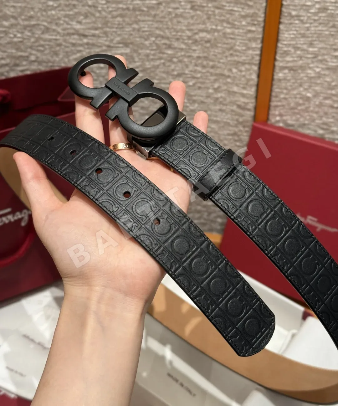 페레가모 간치니 양면 소가죽 벨트 상세 이미지 4
