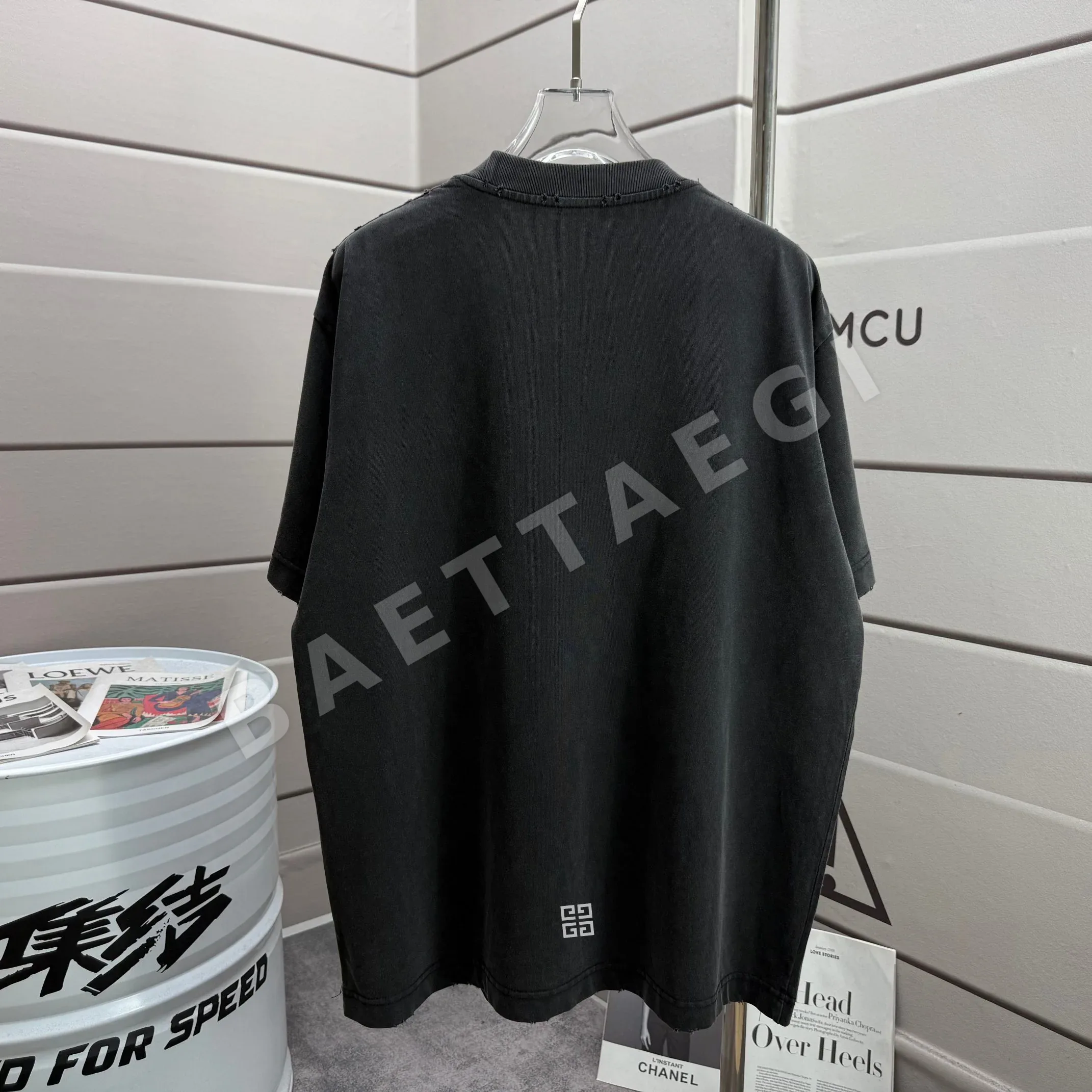 지방시 워시 가공 데미지 크루넥 반팔 티셔츠 상세 이미지 2