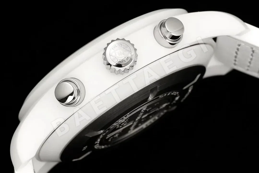 IWC 파일럿 크로노그래프 인스피레이션 4 세라믹 시계 상세 이미지 7