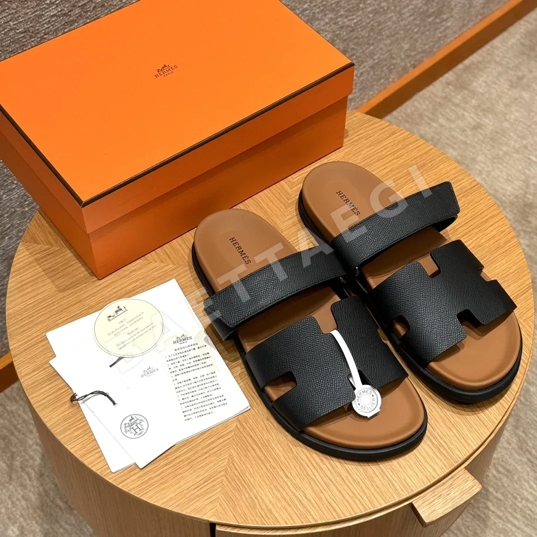 에르메스 180 시프레 샌들 8279