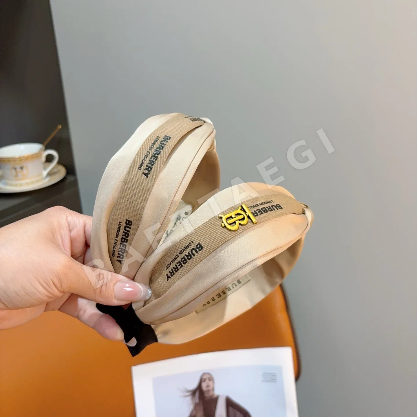 버버리 와이드 헤어밴드 184956