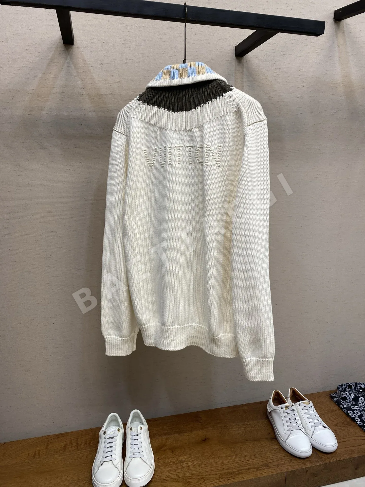 루이비통 LV 컬러 블록 니트 짚업 자켓 상세 이미지 2