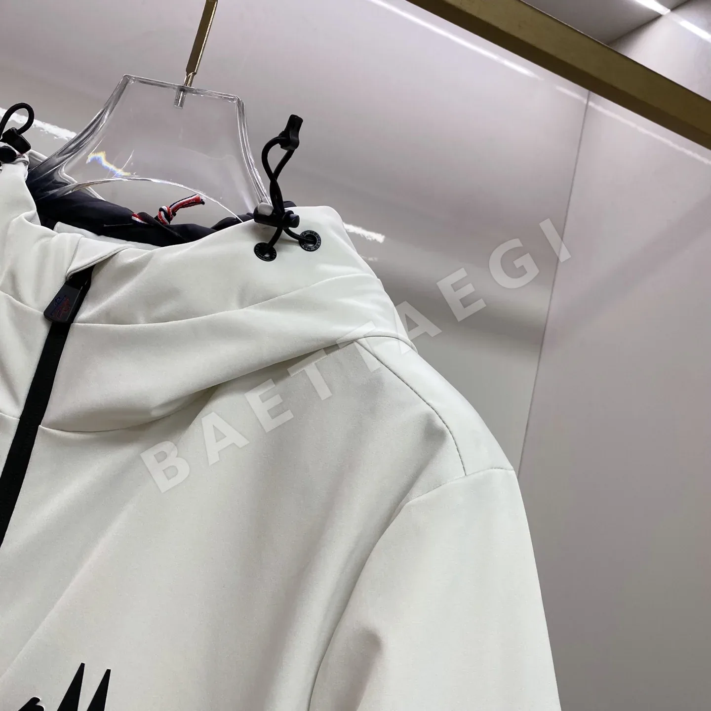 몽클레르 그레노블 남성 다운 패딩 점퍼 상세 이미지 5